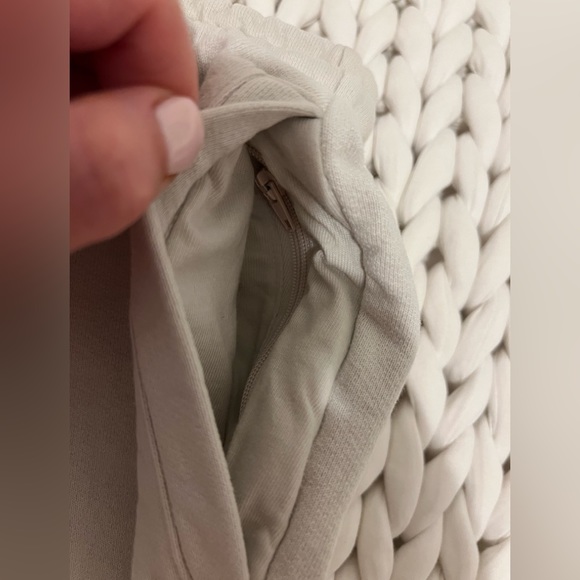 Talentless Women’s Heavyweught Sweatpants - Picture 6 of 8